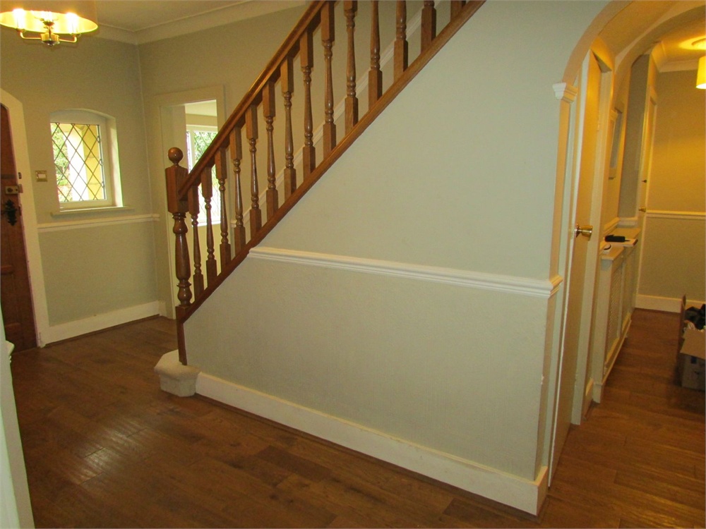 330 Birkby Road, Birkby, Huddersfield, HD2 2DB