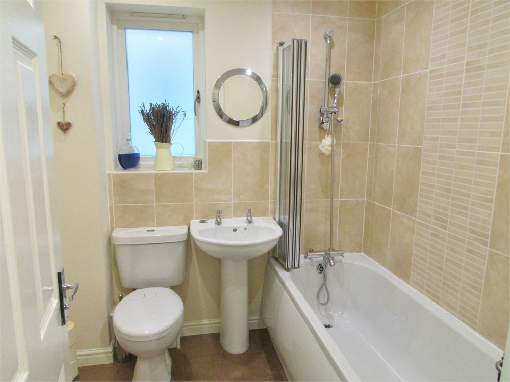 20 Woodland View, Holmfirth