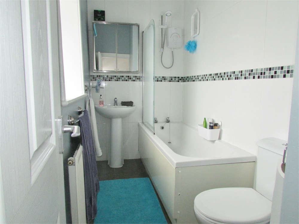 21 Quarmby Road, Huddersfield