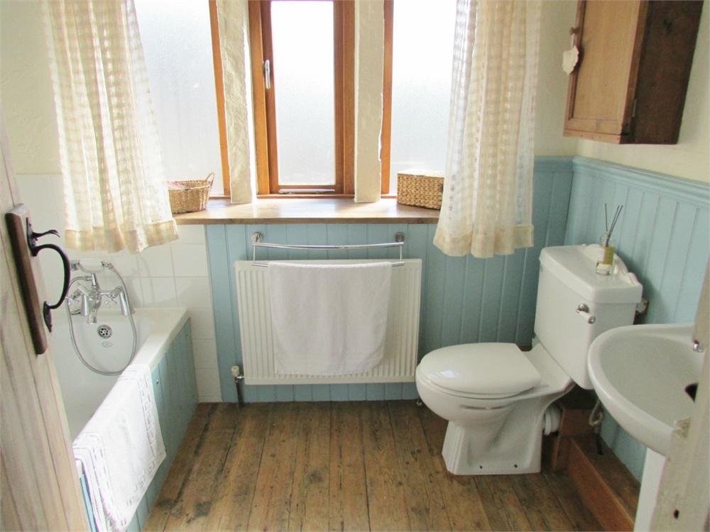 30 Colders Lane, Holmfirth