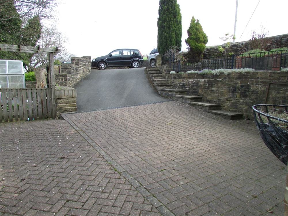 Little Pasture, Dobb Lane, Holmbridge, HD9 2PE