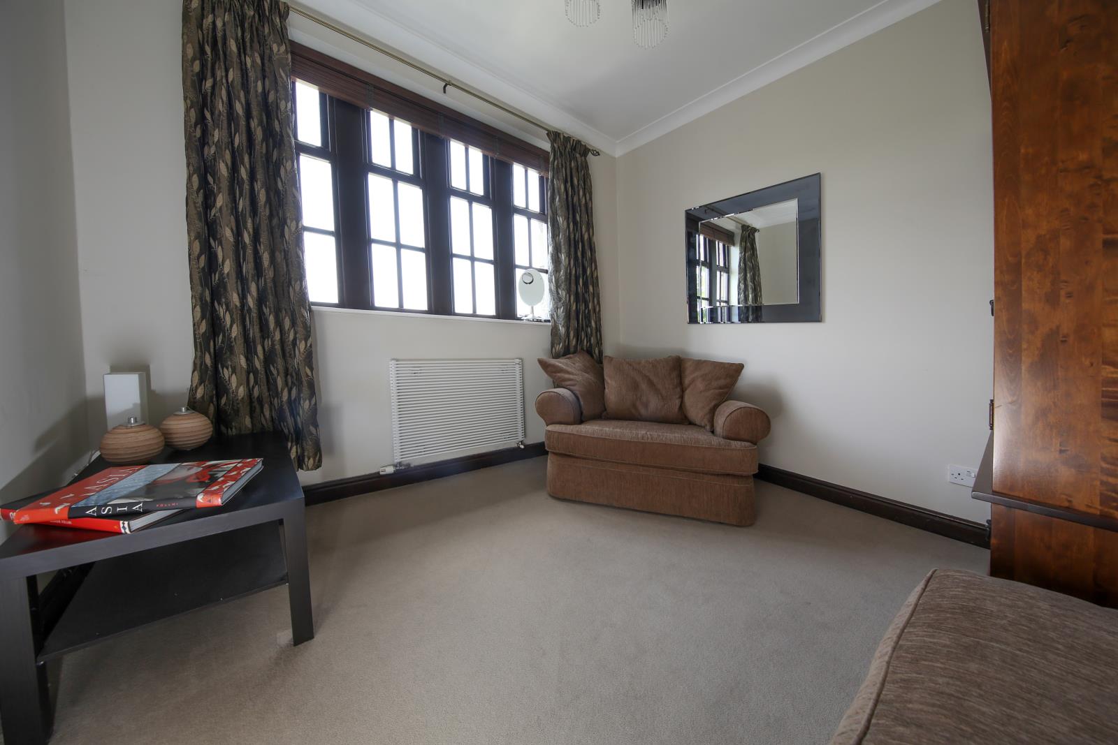 4 Dean Bridge Lane, Hepworth HD9 1TR