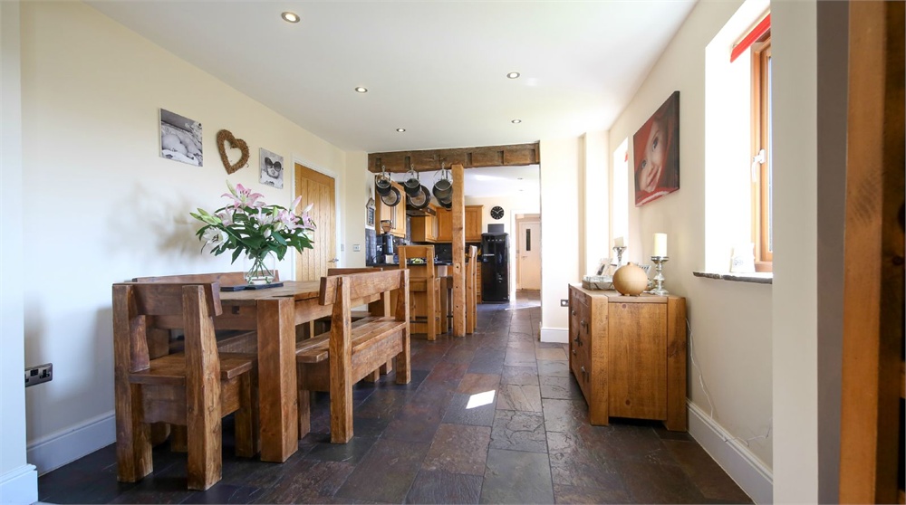 The Stables, Ford Court, Holmfirth HD9 3YR