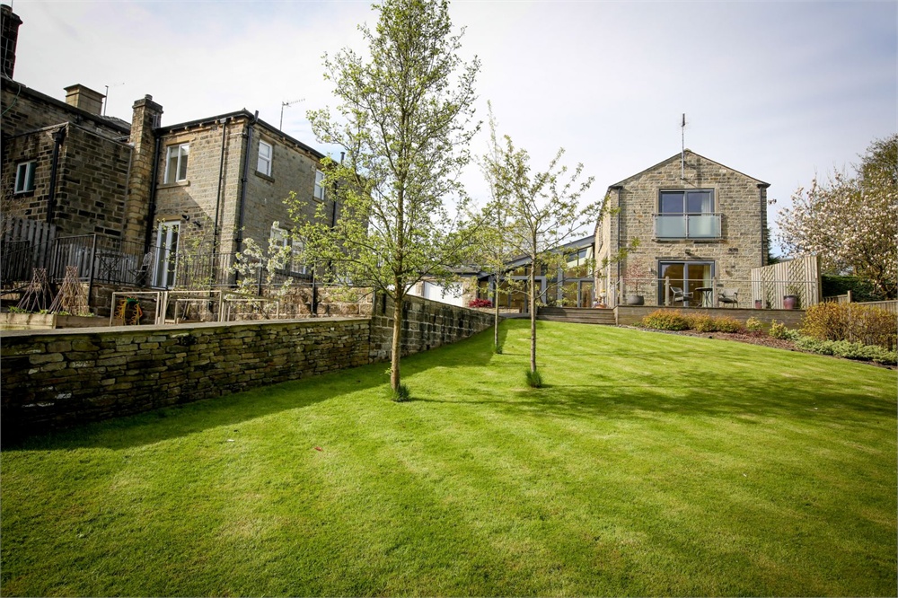 Hazeldene Barn and Cottage, Stoney Bank Lane, New Mill, Holmfirth, HD9 7LZ