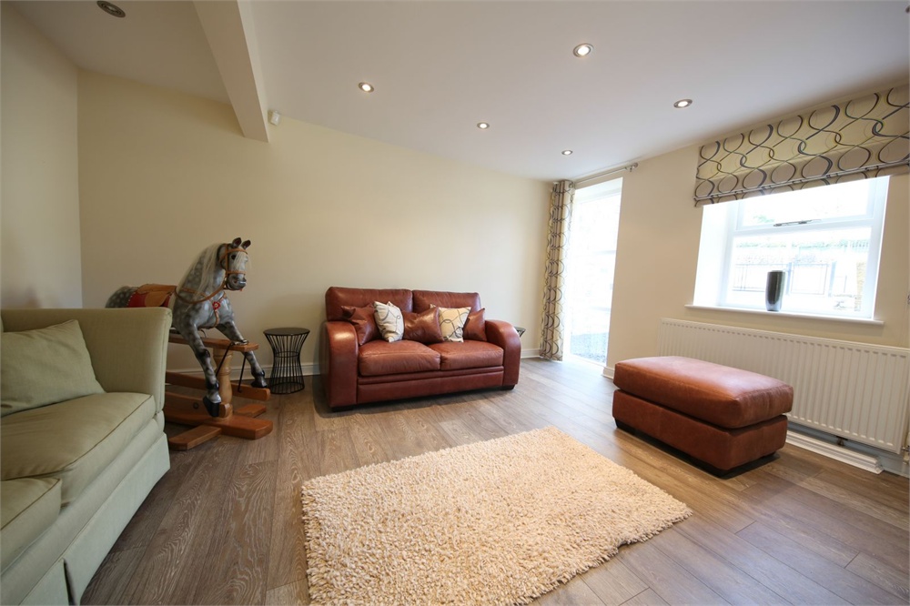 Hazeldene Barn and Cottage, Stoney Bank Lane, New Mill, Holmfirth, HD9 7LZ