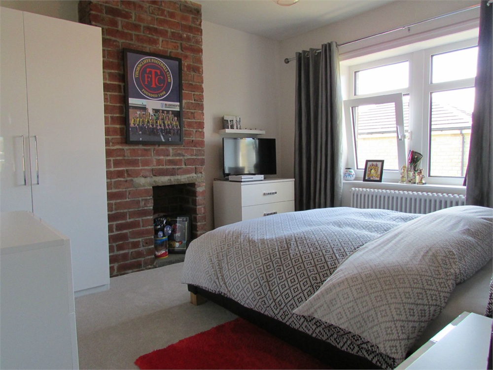 Vendale, Cinderhills Road, Holmfirth HD9 1EH