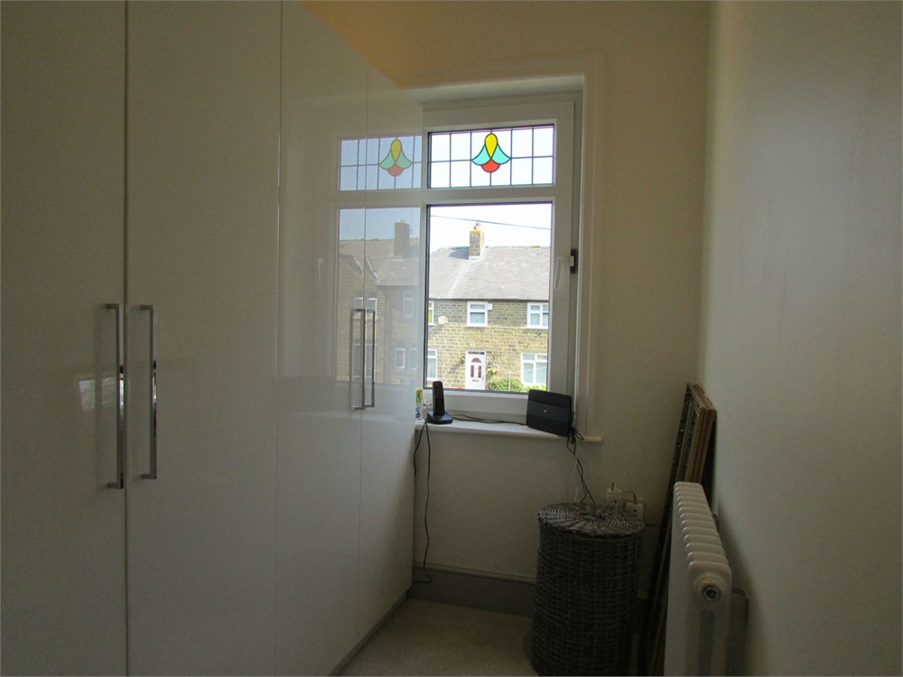 Vendale, Cinderhills Road, Holmfirth HD9 1EH