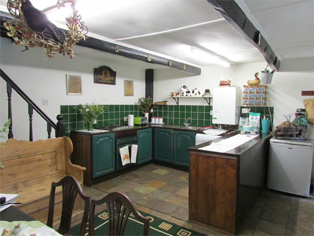 35 Underbank Old Road, Holmfirth