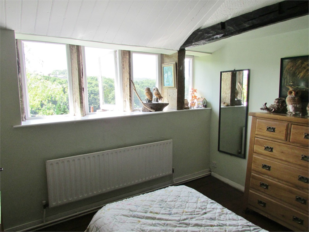 35 Underbank Old Road, Holmfirth