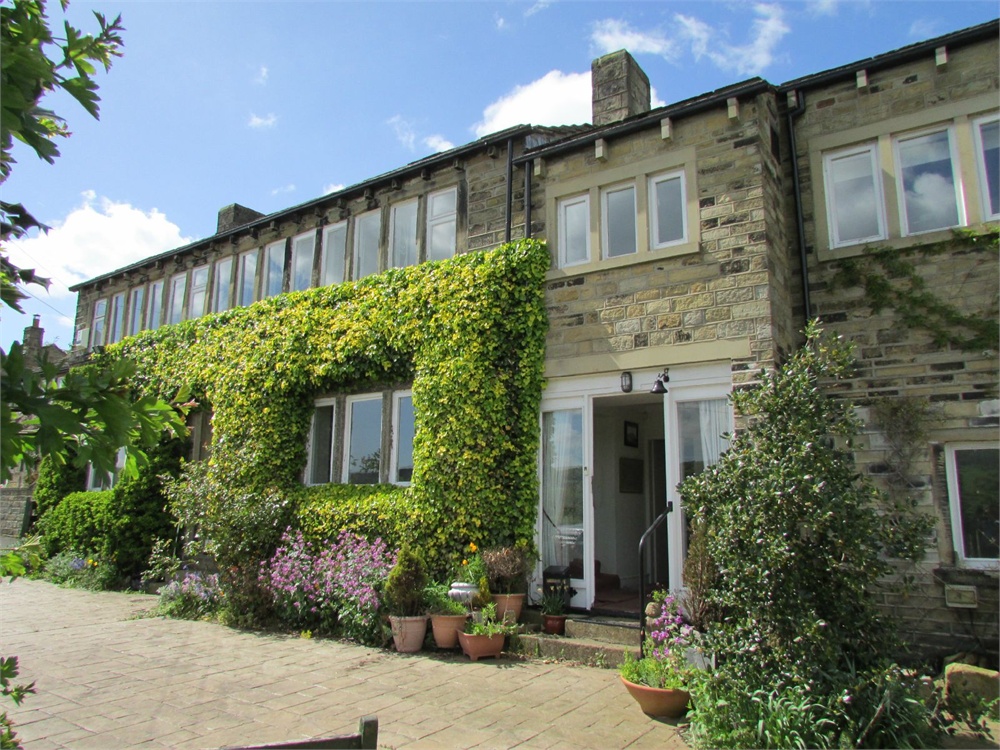 Lumb Lane,
