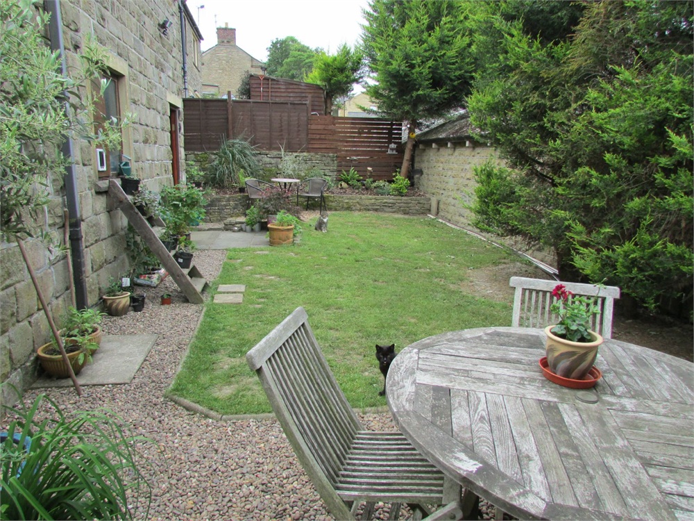 9 Miry Lane, Thongsbridge