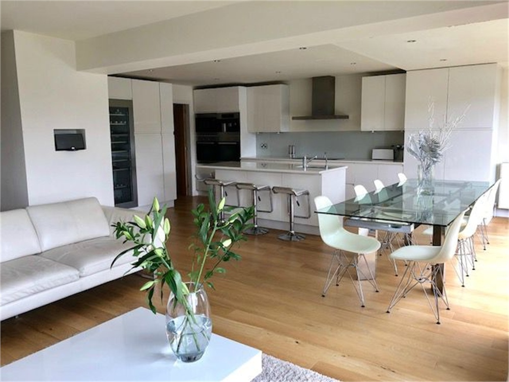 31 Wickleden Gate, Scholes, Holmfirth HD9 1QT