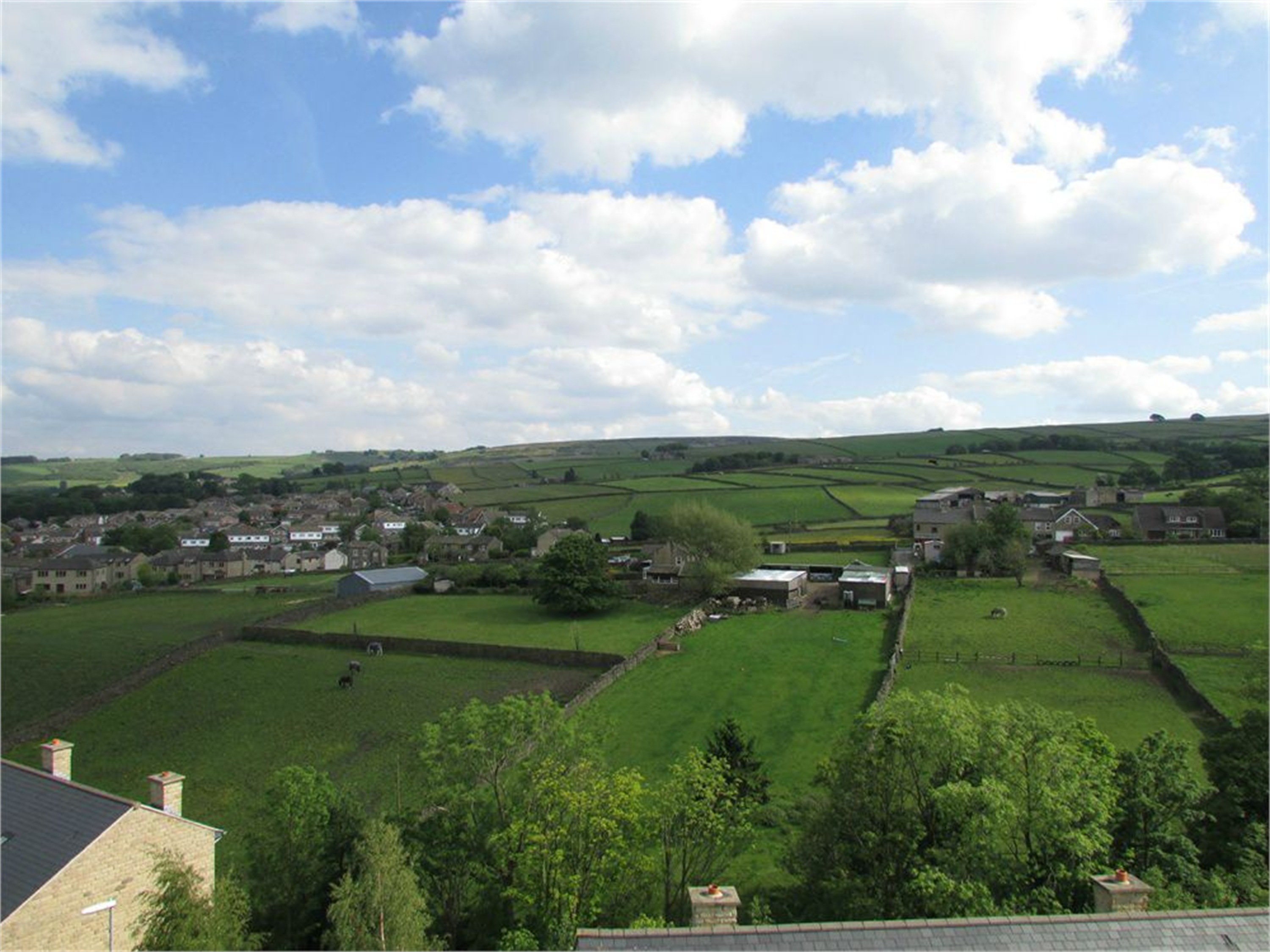 23 Upper Sunny Bank Mews, Meltham, HD9 5AA