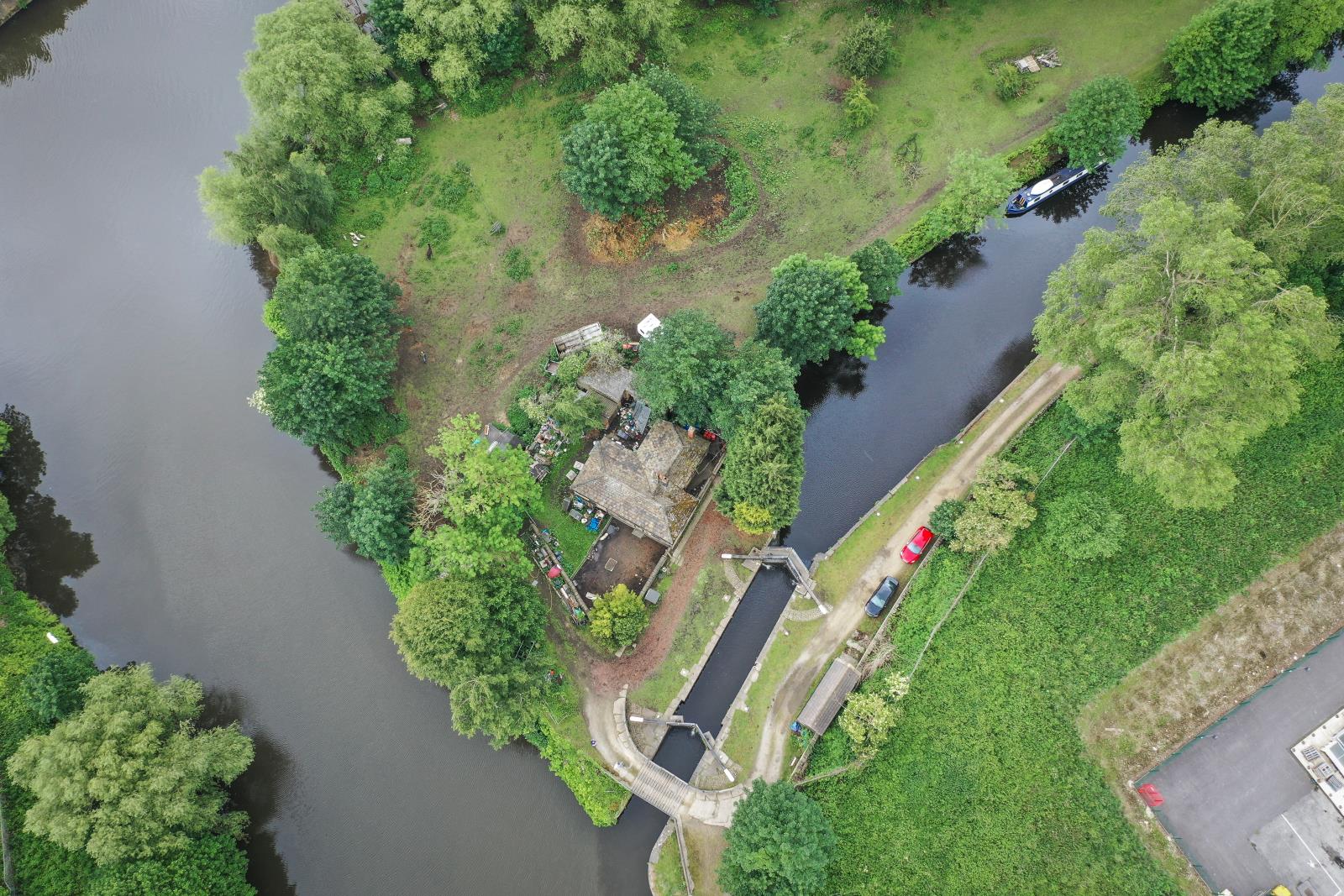 Lock House, Leeds Road, Cooper Bridge HD5 0RW