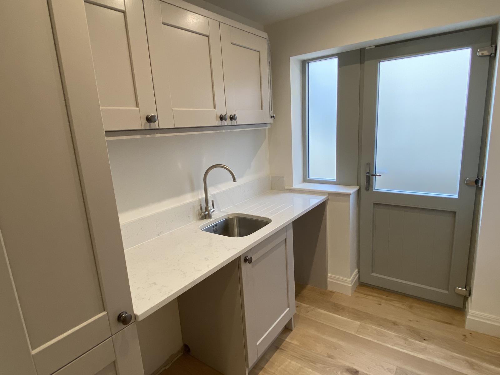 4 Laithe Court, Dobb Top, Holmbridge, HD9 2HU