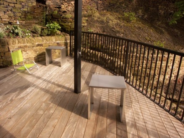 112 Underbank Old Road, Holmfirth, HD9 1AS