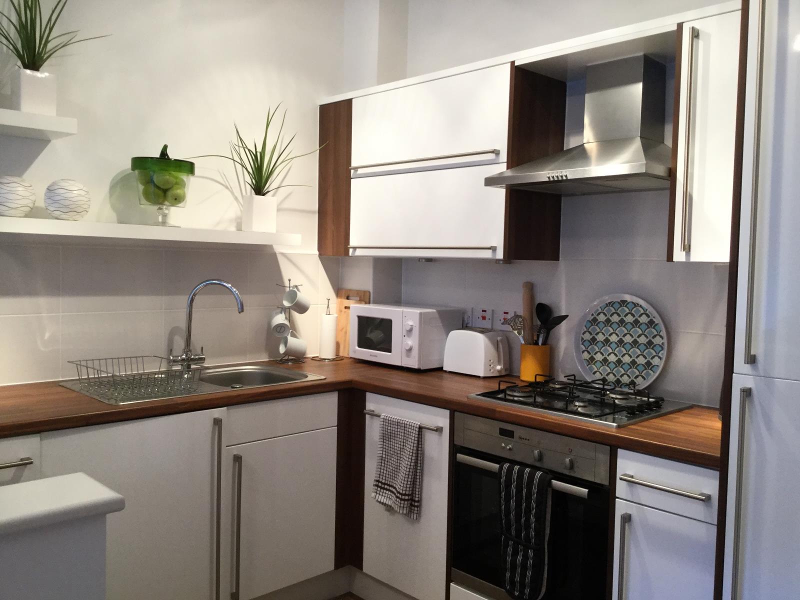 302 Waterside Mill, Longwood HD3