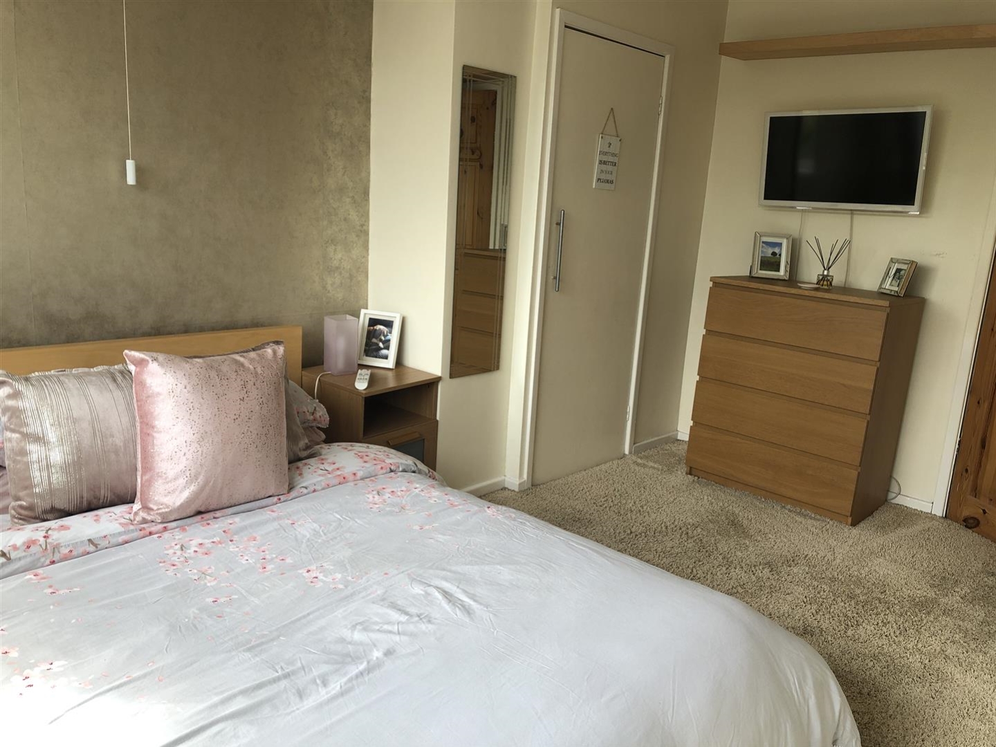8 DALE CLOSE, DENBY DALE HD8 8RJ
