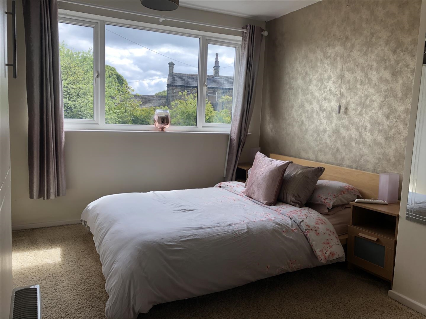 8 DALE CLOSE, DENBY DALE HD8 8RJ