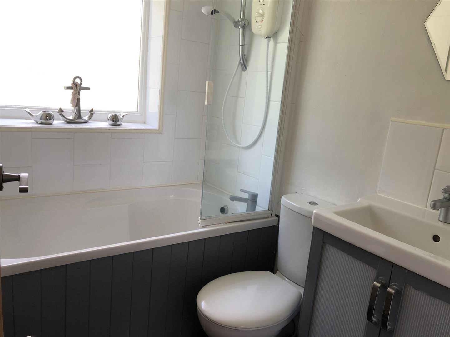 8 DALE CLOSE, DENBY DALE HD8 8RJ