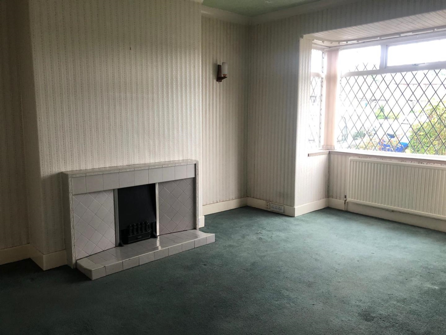 10 Standiforth Road, Dalton HD5 9HD