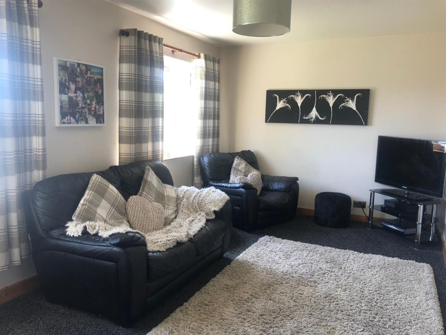 43 The Oval, Netherthong, Holmfirth HD9 3ET