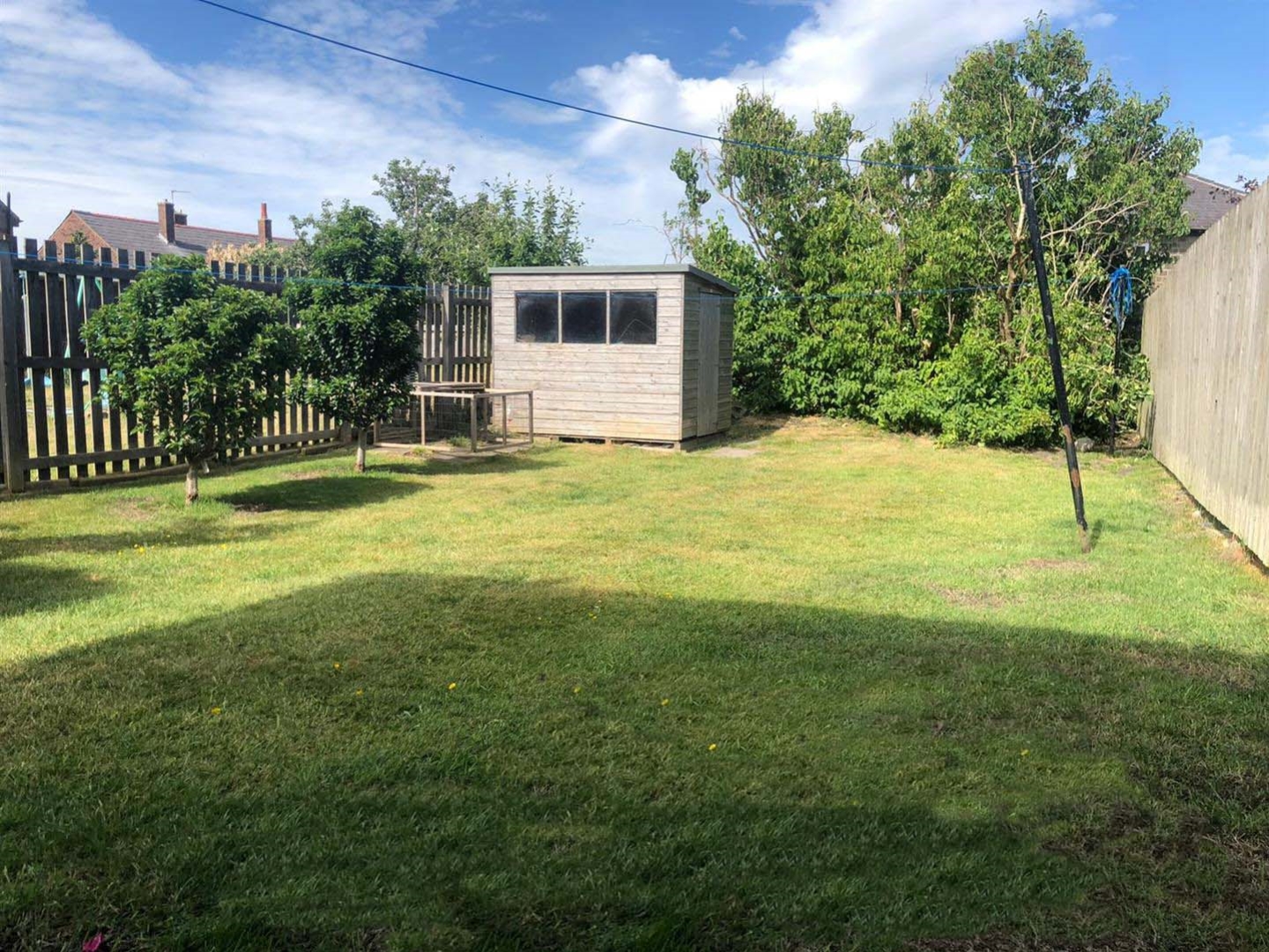 32 Bradshaw Avenue, Honley HD9 6ET