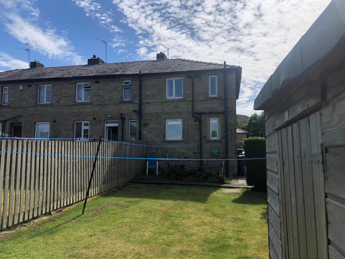 32 Bradshaw Avenue, Honley HD9 6ET