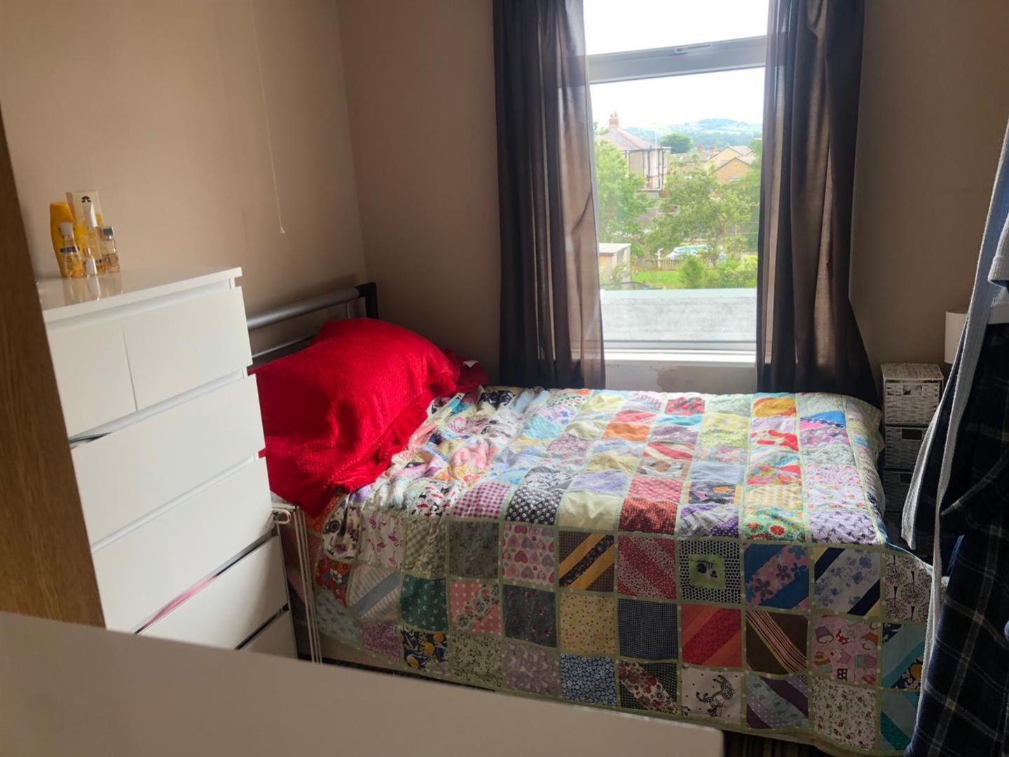 19 Grand Cross Road, Dalton HD5