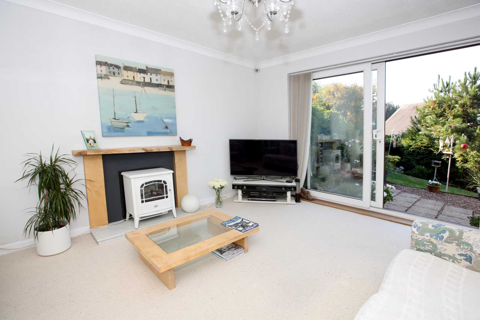 16 Revel Garth, Denby Dale, HD8 8TG