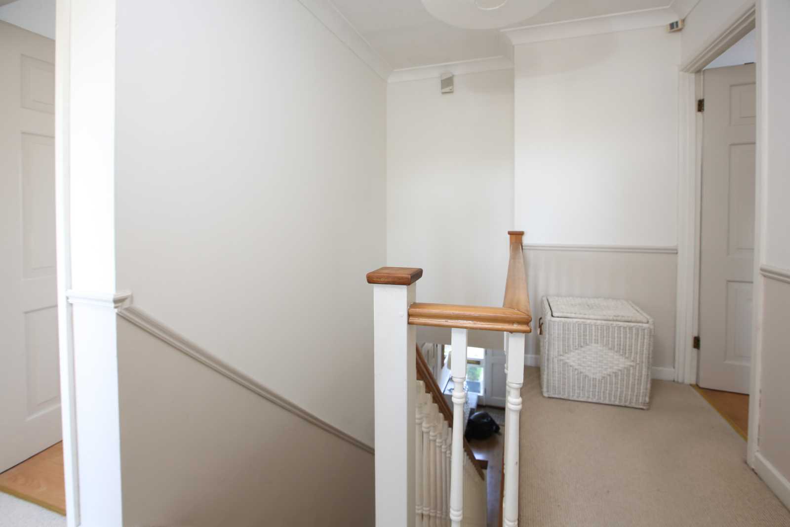 16 Revel Garth, Denby Dale, HD8 8TG