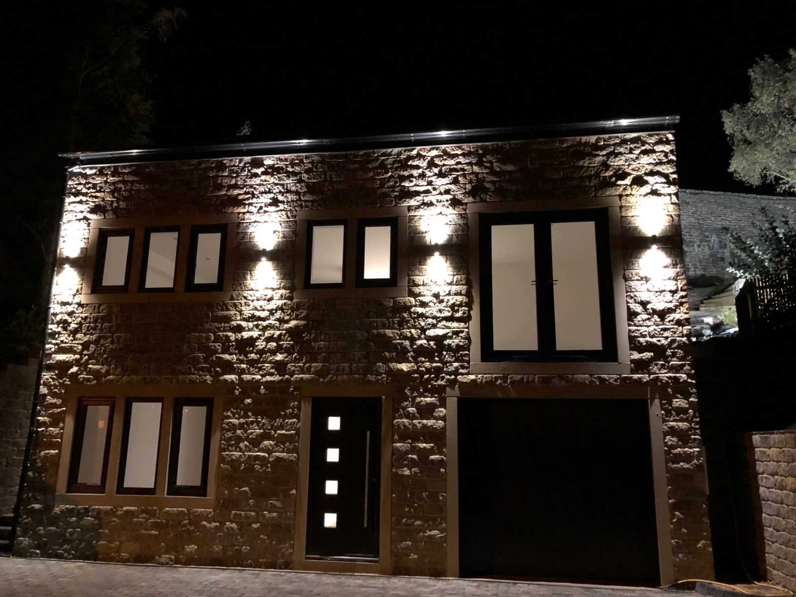 The Cliff, Cliff Road, Holmfirth, HD9 1UY