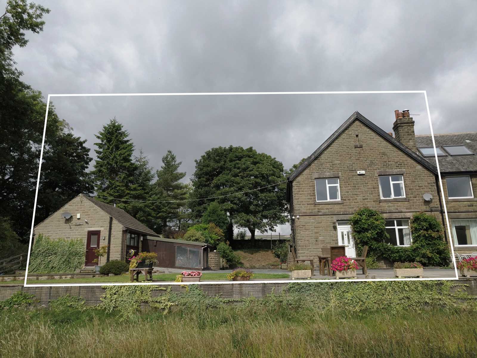 1 Wheat Close, Holmbridge, Holmfirth, HD9 2QL