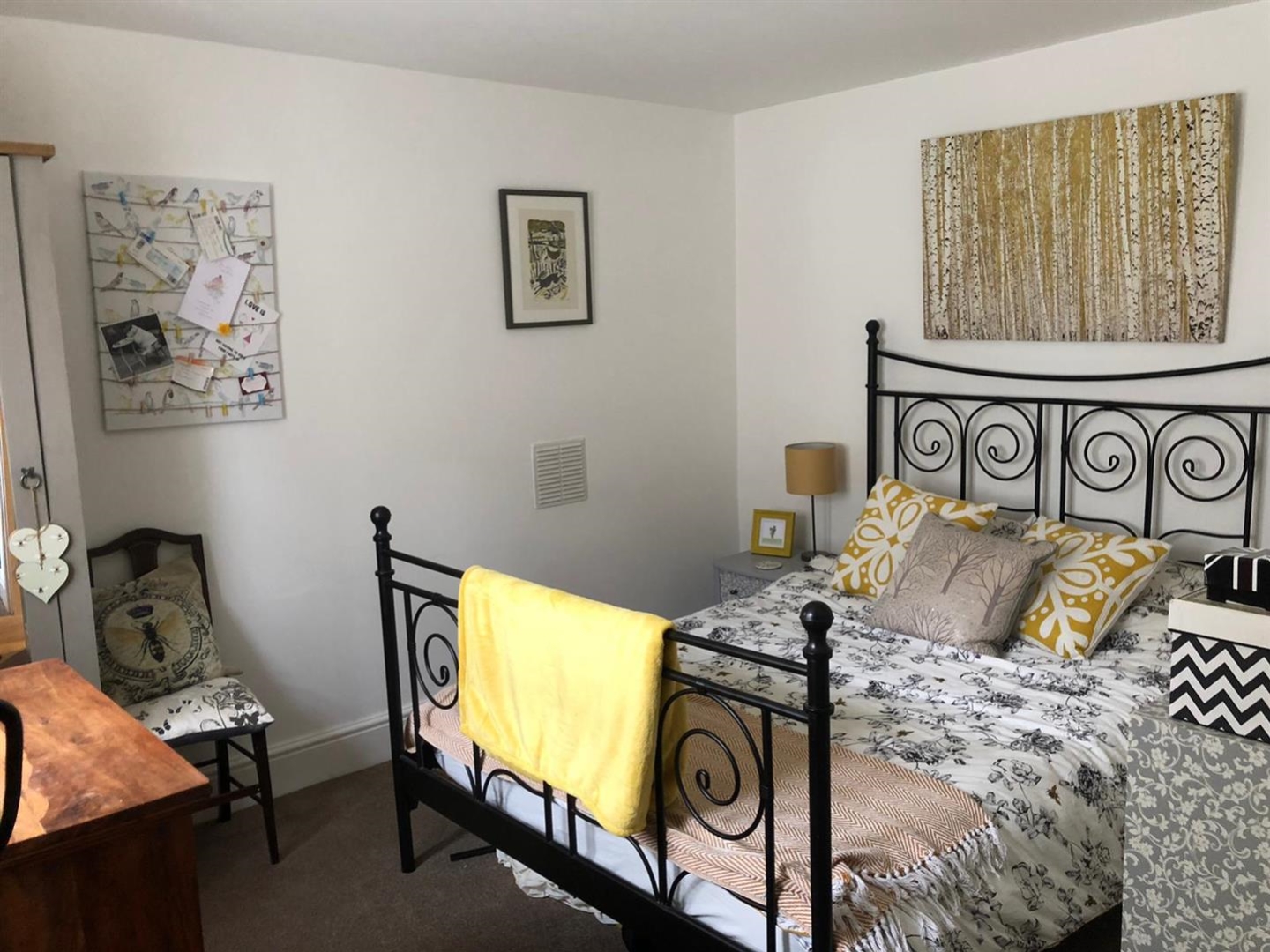 Stable Cottage, 37 Towngate, Hepworth, Holmfirth, HD9 1TE