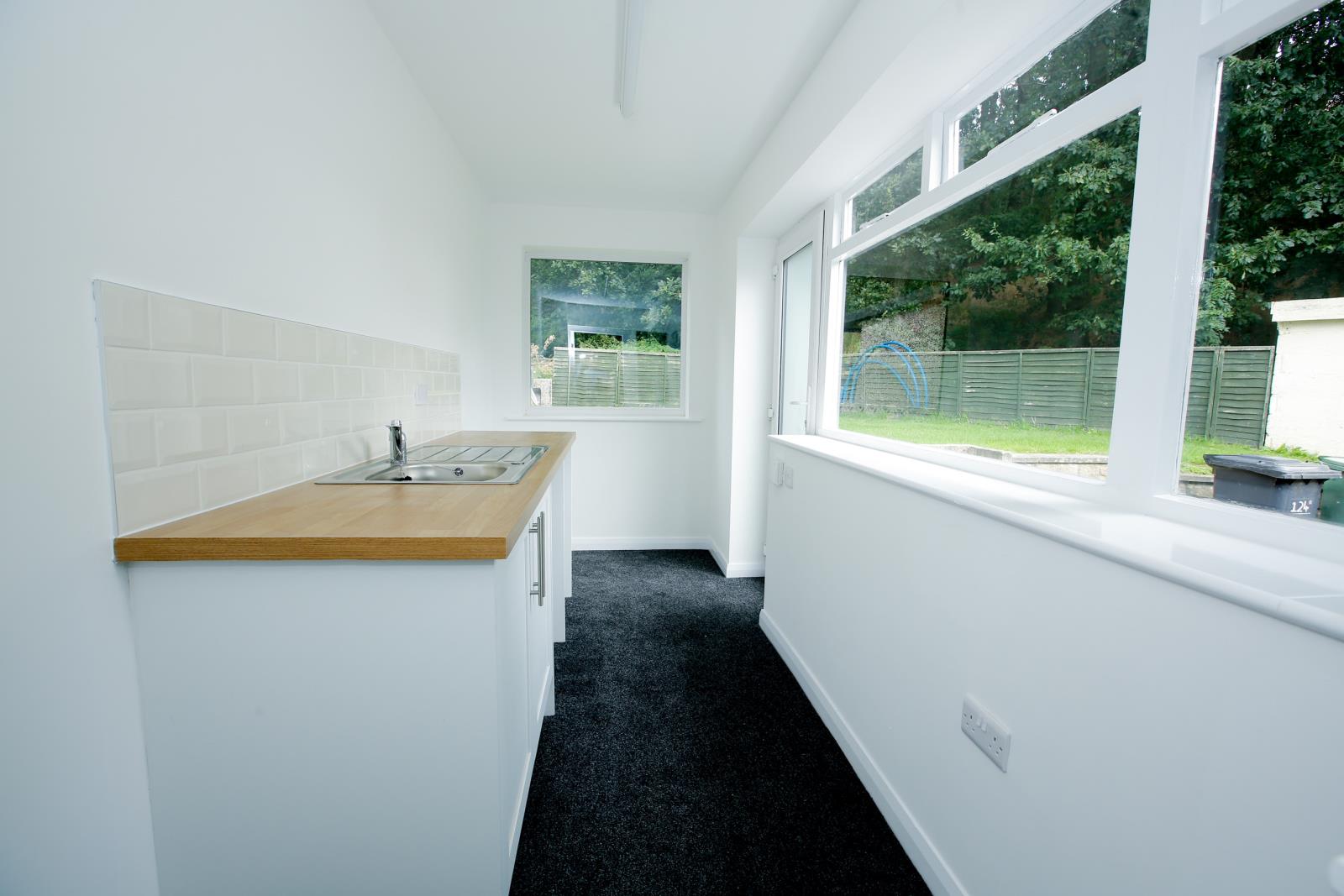 Greenacres, 124a Greenfield Road, Holmfirth, HD9 2LP