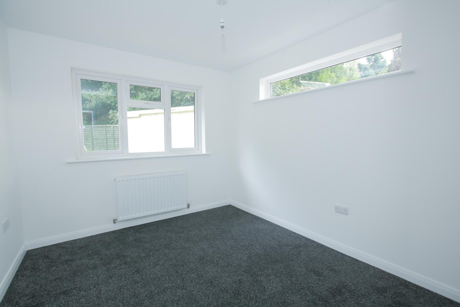 Greenacres, 124a Greenfield Road, Holmfirth, HD9 2LP