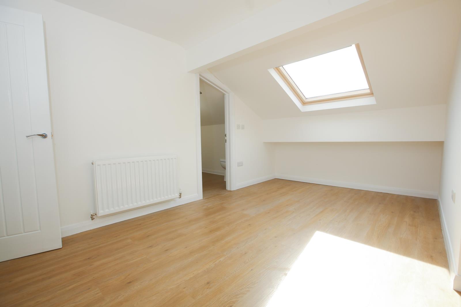 Greenacres, 124a Greenfield Road, Holmfirth, HD9 2LP