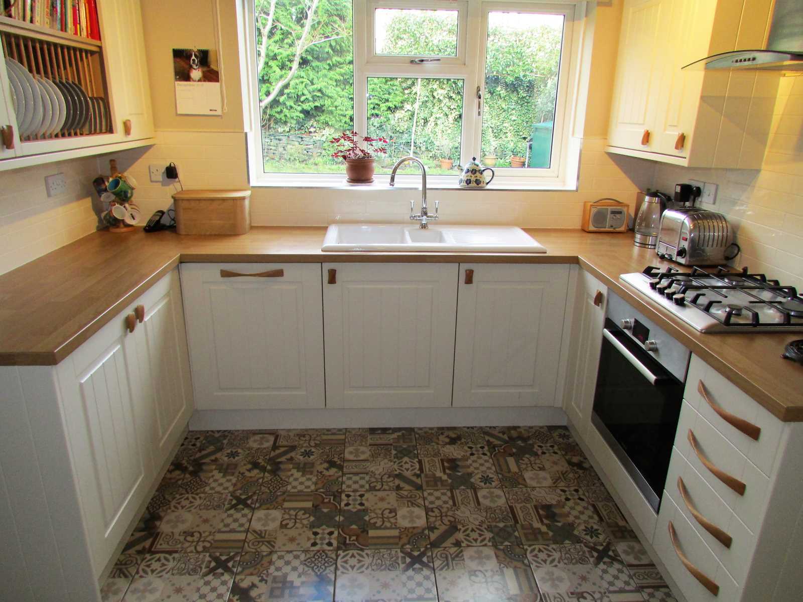 12 Mullion Avenue, Honley HD9 6GN