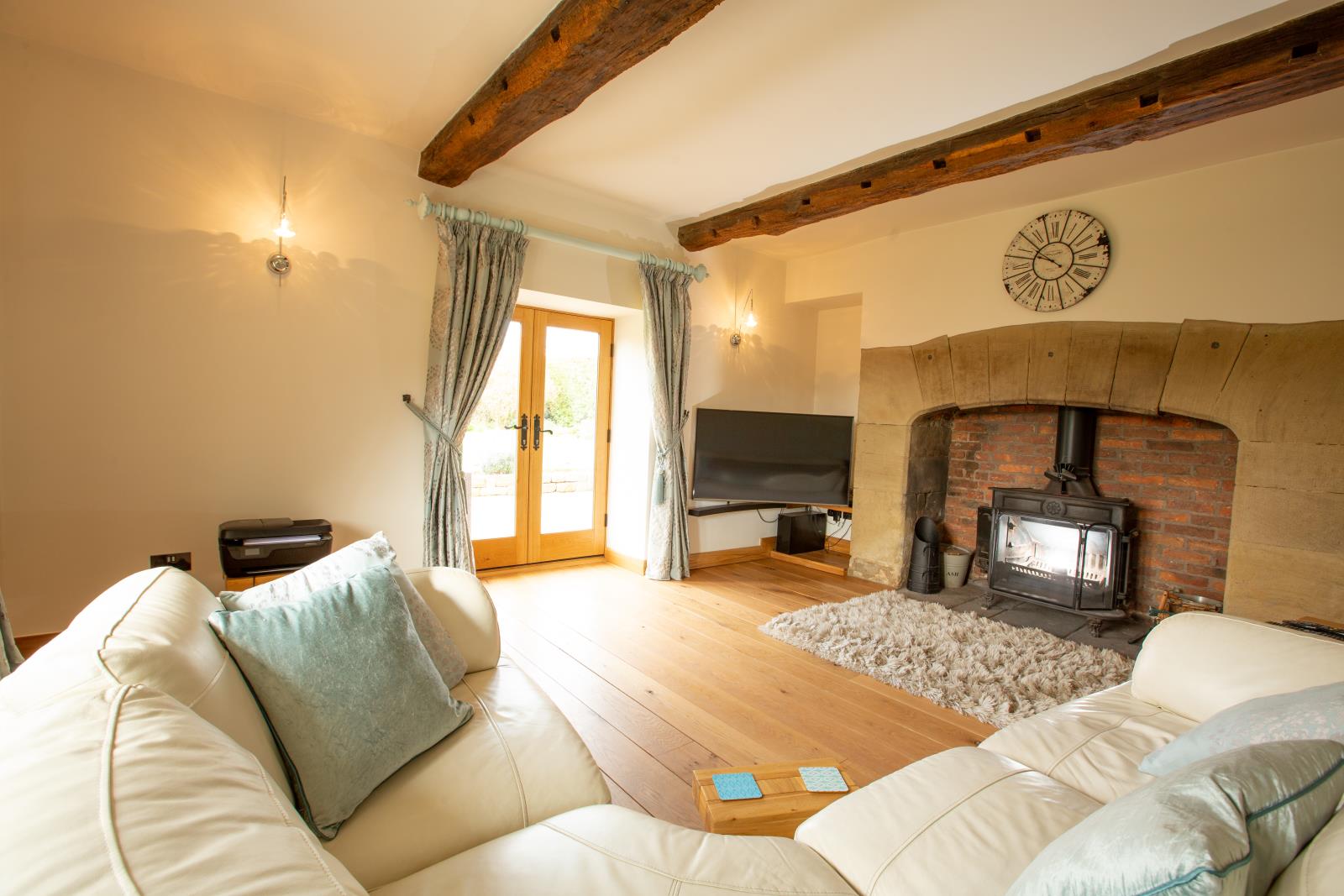 Far Broad Oak Farmhouse, Gunthwaite, S36 7GE