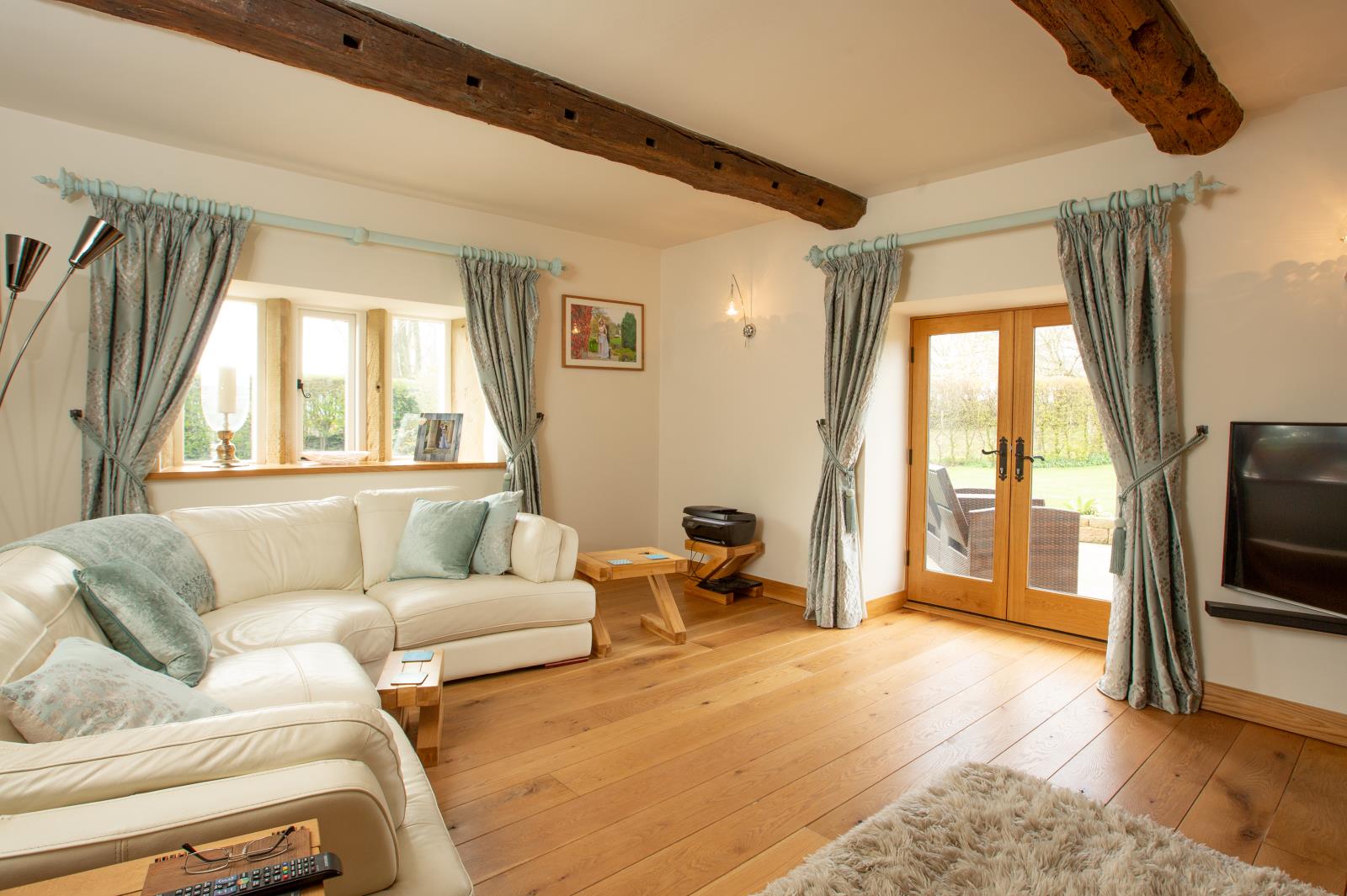Far Broad Oak Farmhouse, Gunthwaite, S36 7GE