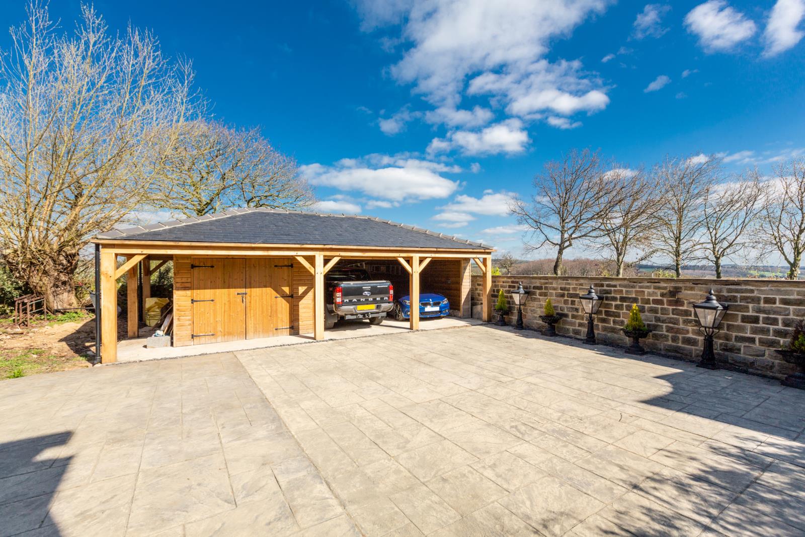 Far Broad Oak Farmhouse, Gunthwaite, S36 7GE