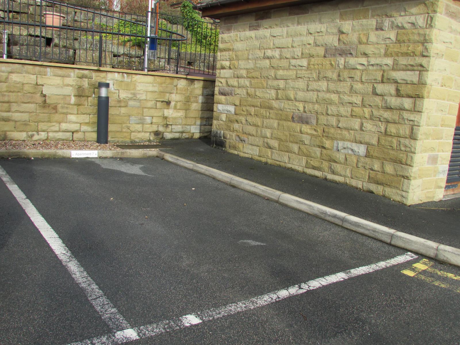 Apartment 7, Holme Valley Court, Holmfirth, HD9 3TQ
