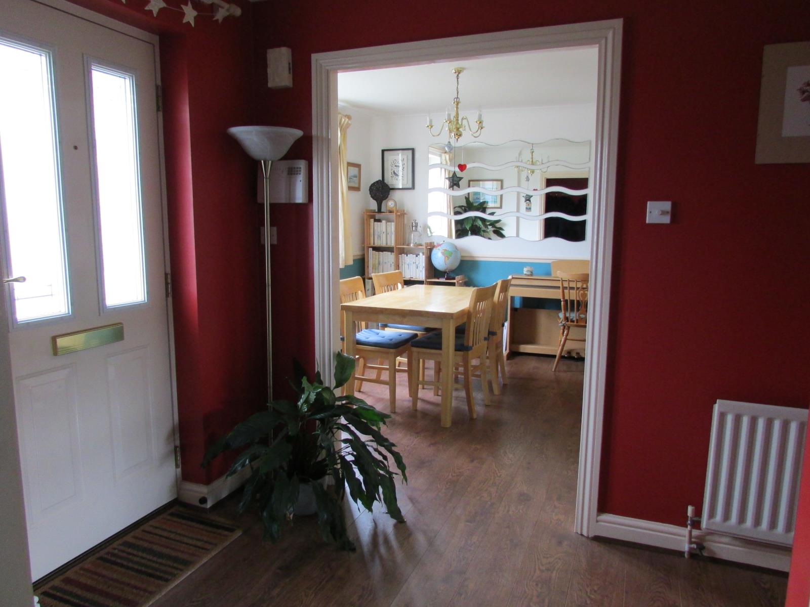 67 Broadfield Park, Holmbridge HD9 2JQ