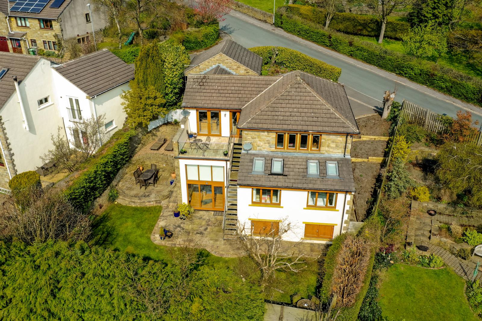 28 Allergill Park, Upperthong, Holmfirth, West Yorkshire HD9 3XH