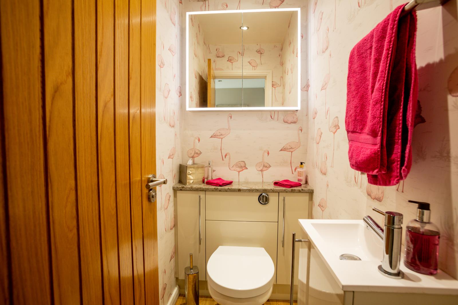28 Allergill Park, Upperthong, Holmfirth, West Yorkshire HD9 3XH