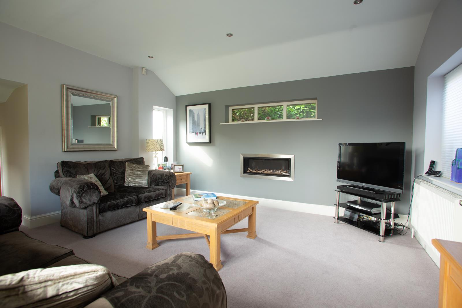 28 Allergill Park, Upperthong, Holmfirth, West Yorkshire HD9 3XH