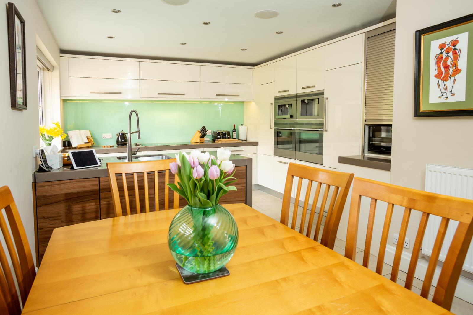 28 Allergill Park, Upperthong, Holmfirth, West Yorkshire HD9 3XH