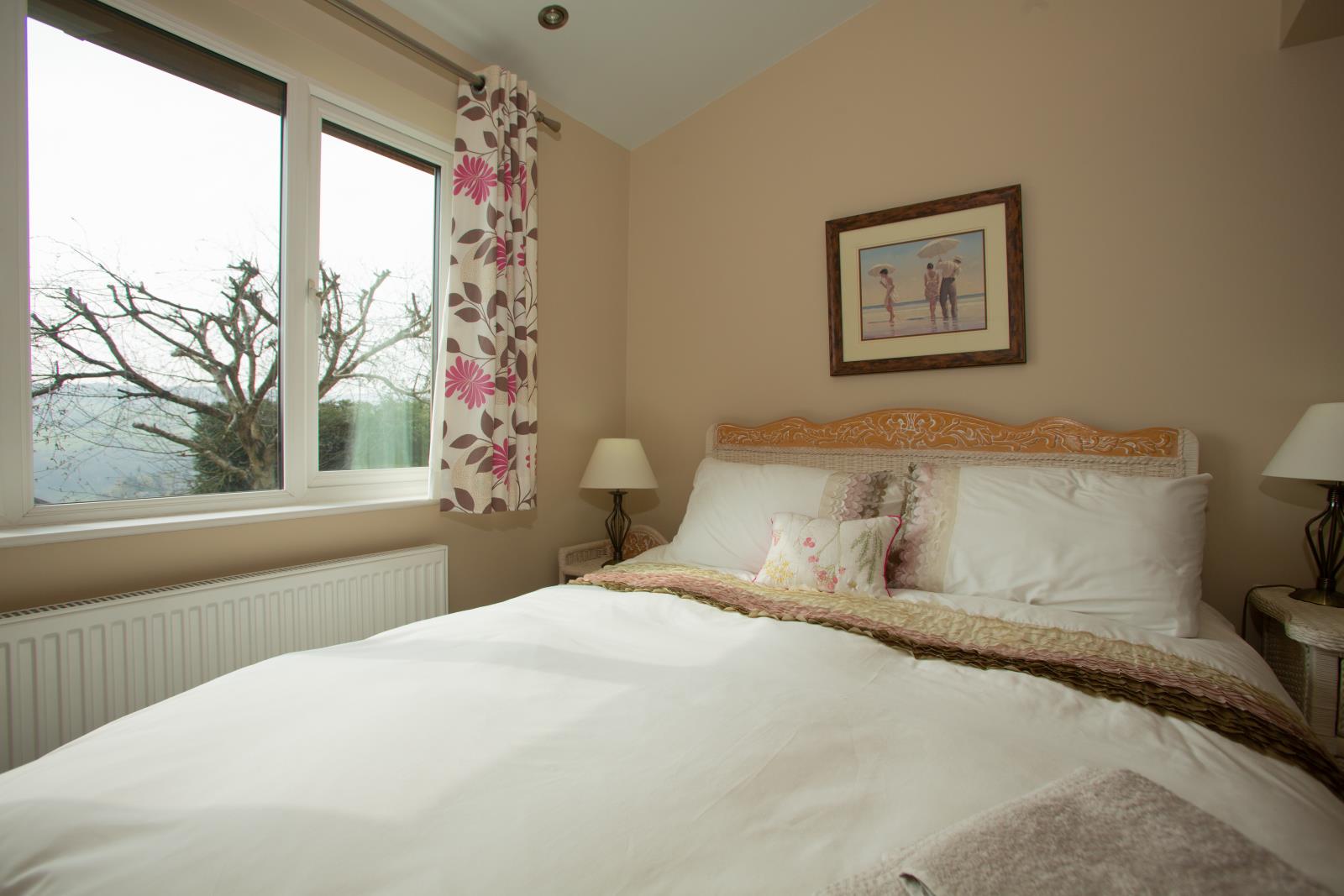 28 Allergill Park, Upperthong, Holmfirth, West Yorkshire HD9 3XH