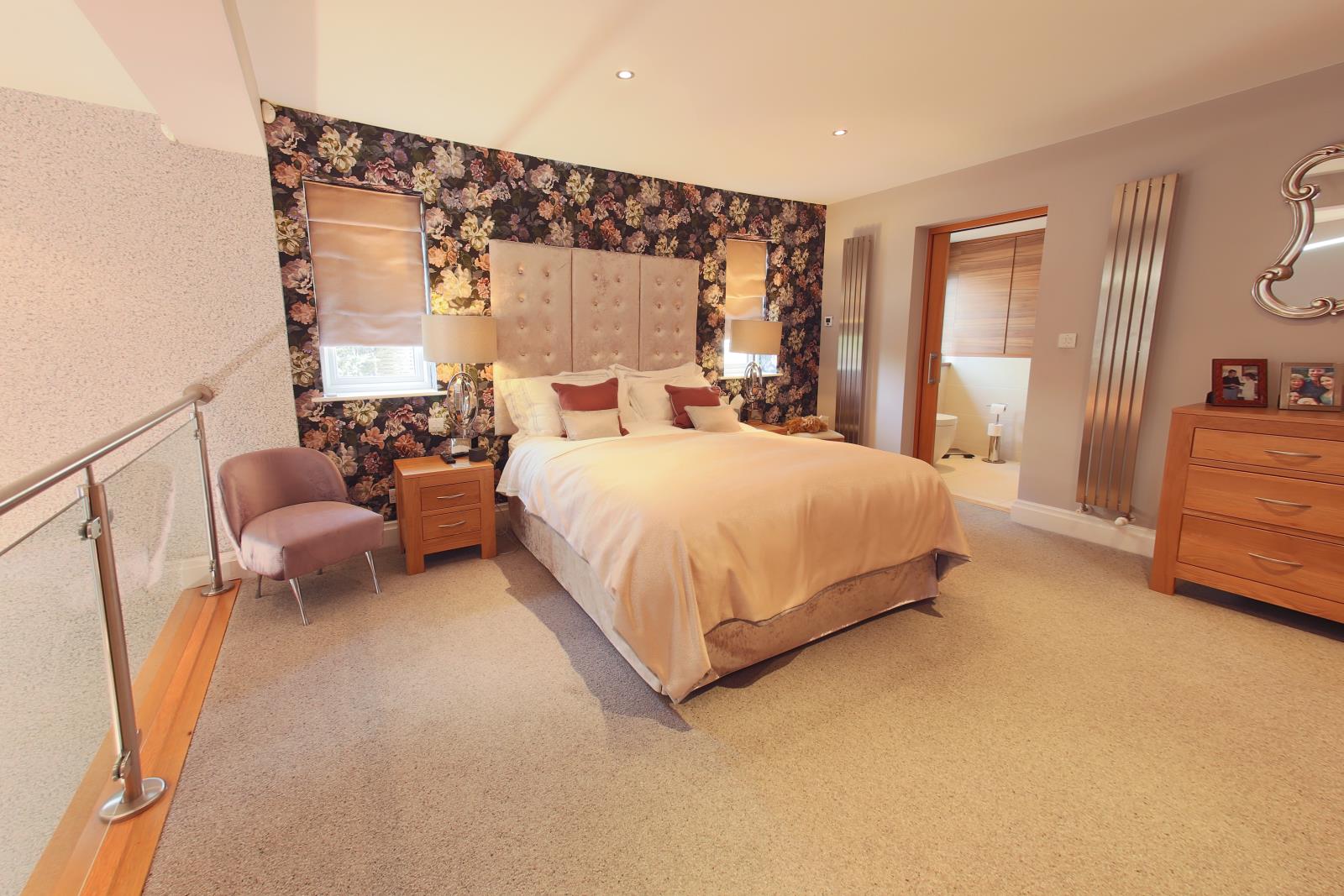 28 Allergill Park, Upperthong, Holmfirth, West Yorkshire HD9 3XH