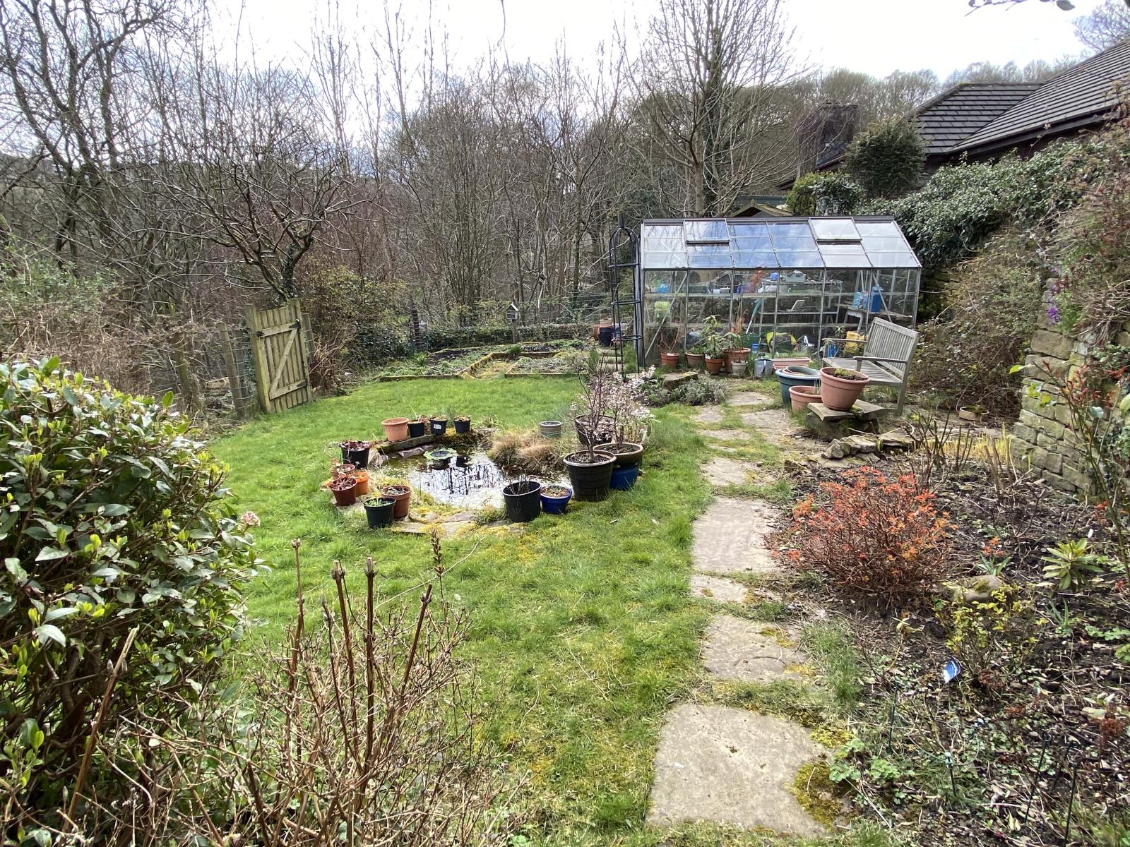 Briar House, 100 Butternab Road, Beaumont Park HD4